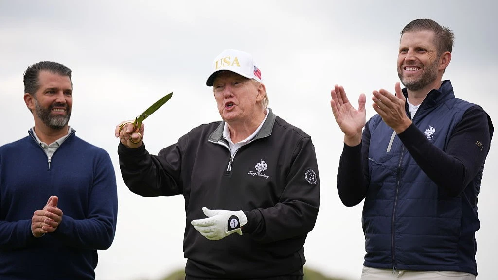 Старшие сыновья действующего президента США — Эрик Трамп и Дональд Трамп-младший — инвестировали в производителя дронов Powerus, это не первый их проект в сфере БПЛА / Фото: Andrew Harnik/Getty Images