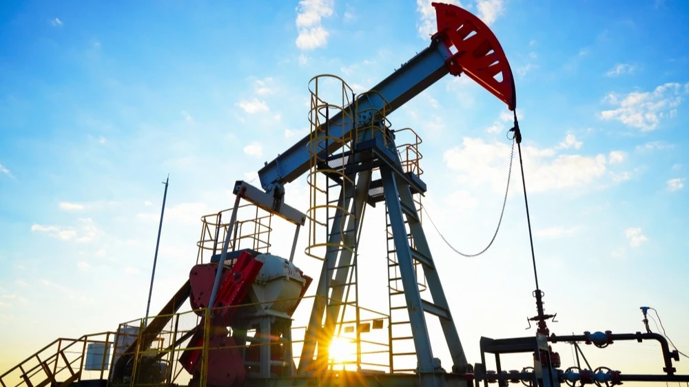 The current volatility in oil prices is due to a series of attacks on Middle Eastern energy infrastructure. Photo: Maksim Safaniuk/Shutterstock