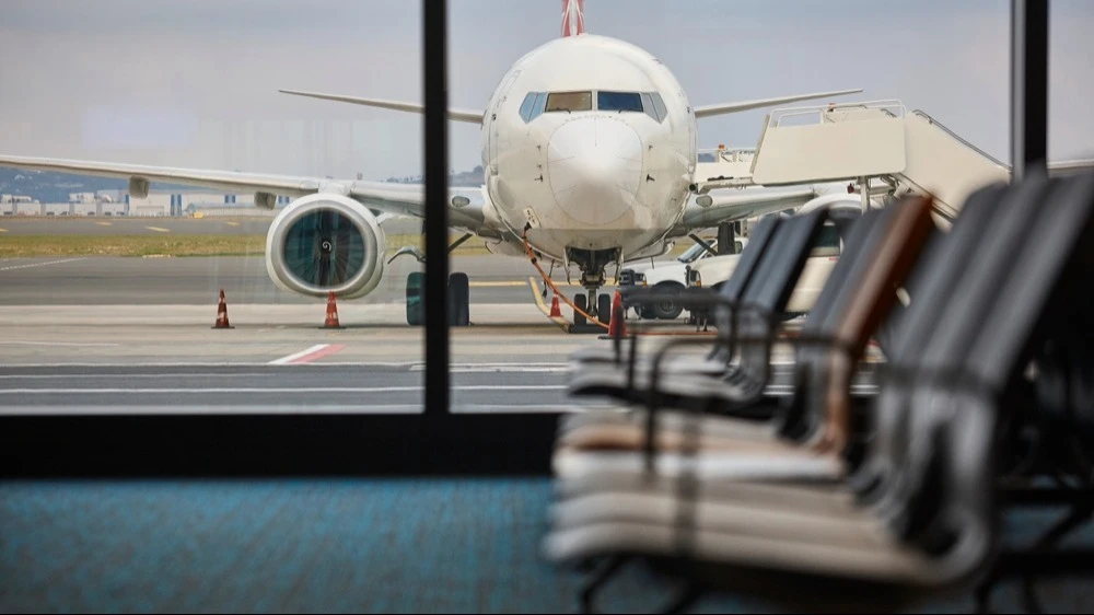 Airline executives are already warning that they are forced to raise ticket prices due to the sharp rise in the price of jet fuel / Photo: Shutterstock.com