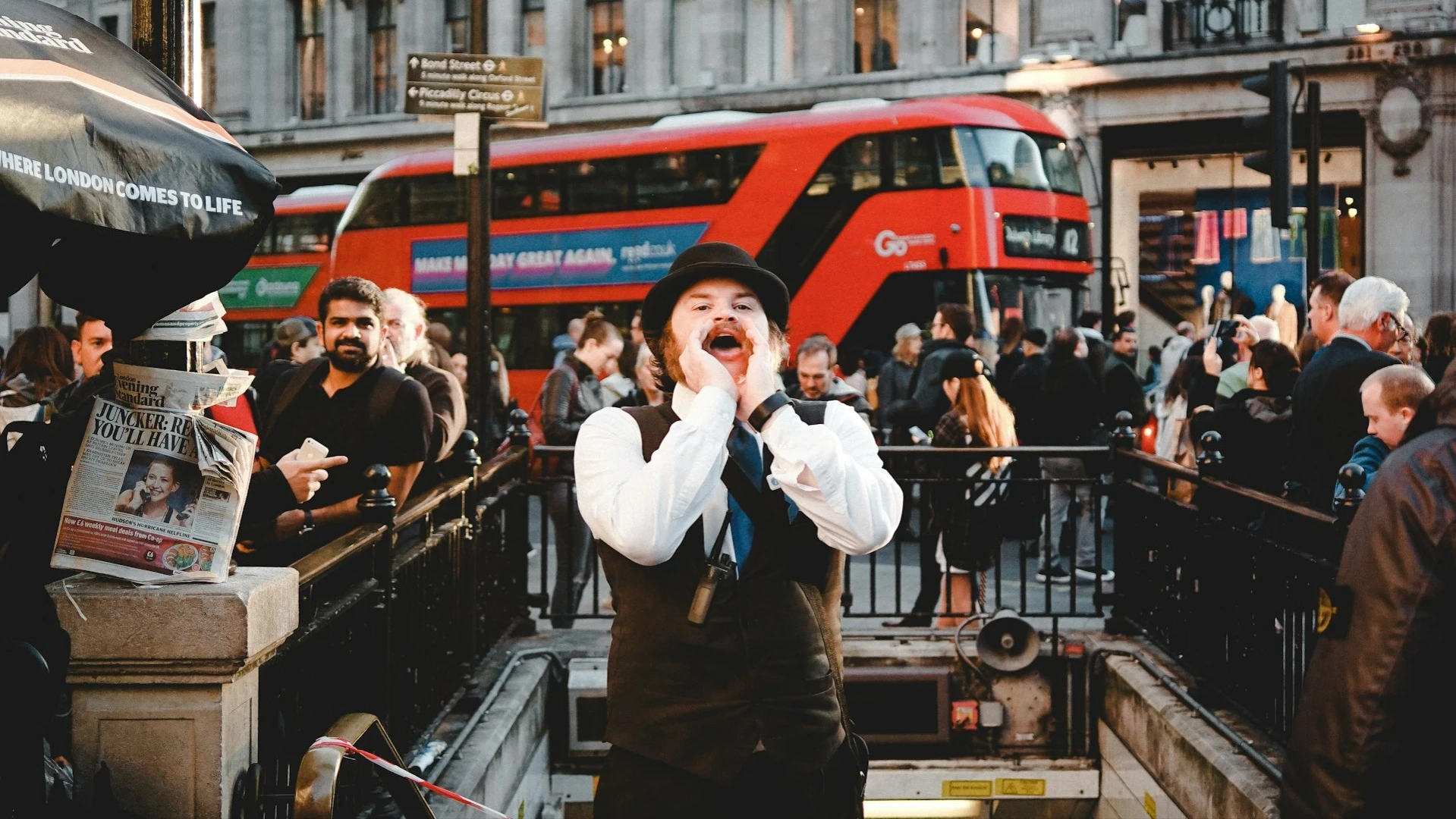 Хедж-фонды на прошлой неделе выходили из американских и азиатских акций, ставя на укрепление европейского рынка Фото: Unsplash/abi ismail