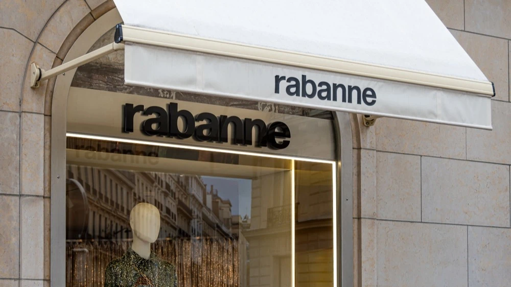 Акции Puig подскочили на новостях о возможной сделке с Estée Lauder / Фото: HJBC / Shutterstock