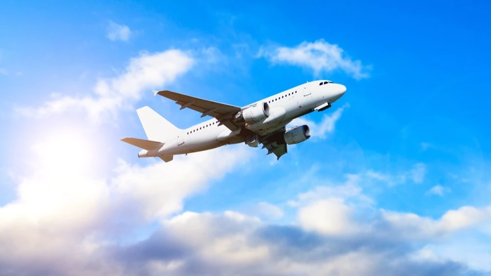 Цены на билеты на основных маршрутах, соединяющих Азию и Европу, в этом месяце подскочили на 560% / Фото: Synthetic Messiah/Shutterstock