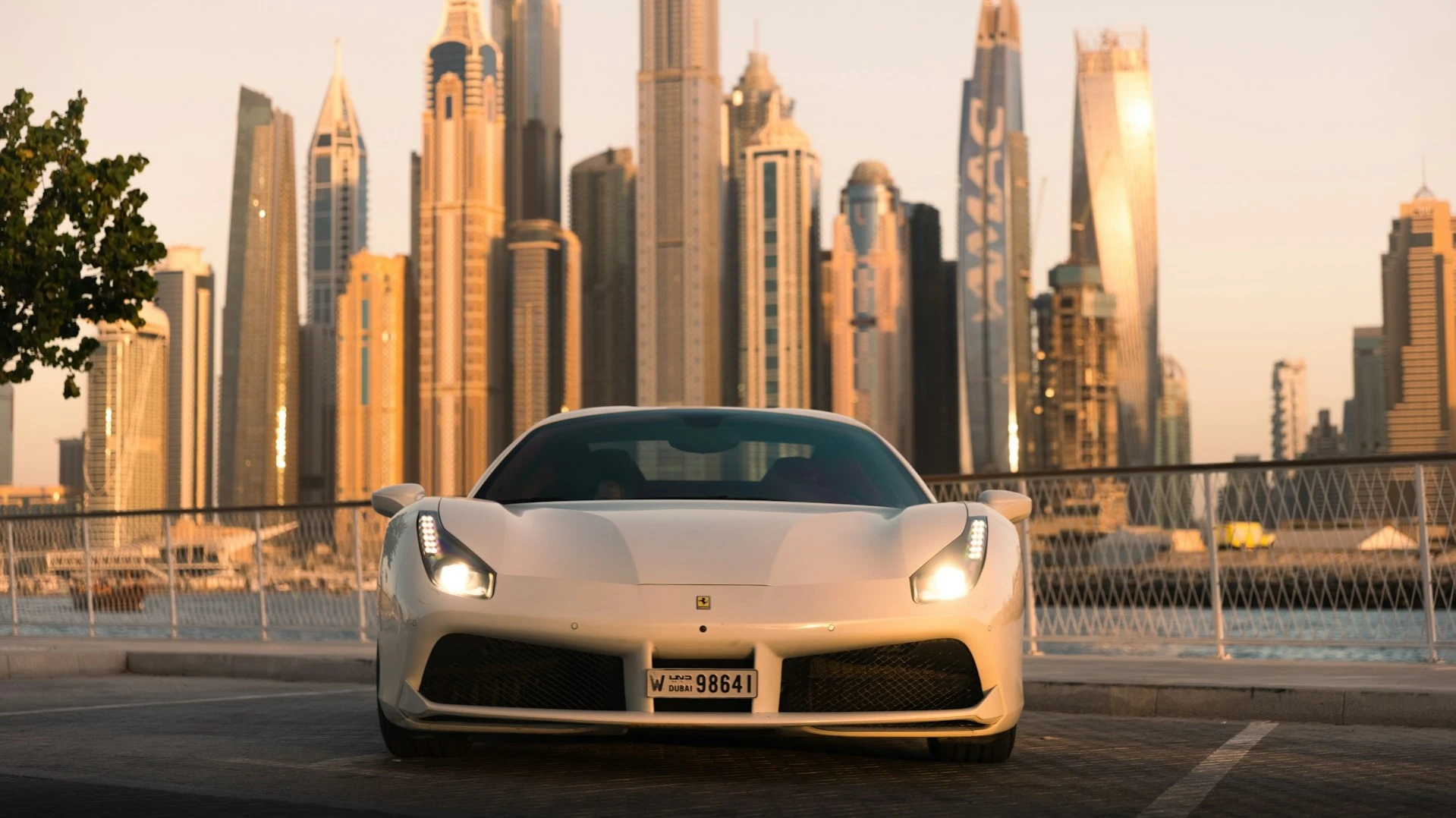 Услуги кастомизации приносят Ferrari пятую часть выручки / Фото: Unsplash/Paolo Resteghini