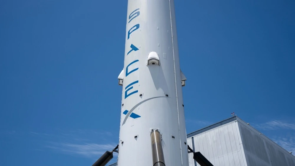 Оценка в $1,75 млрд, к которой стремится SpaceX, выше текущей капитализации Tesla / Фото: Tada Images/Shutterstock.com