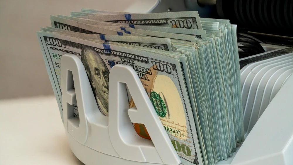 The US dollar may record its best March performance since July last year amid war in the Middle East / Photo: Stockology Denis Grishyn / Shutterstock