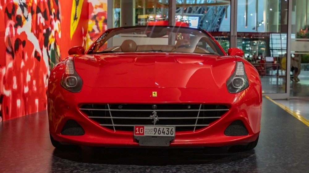 Ferrari has started shipping supercars by airplane to Gulf countries to circumvent logistical constraints in the region, the FT wrote / Photo: brunocoelho / Shutterstock.com