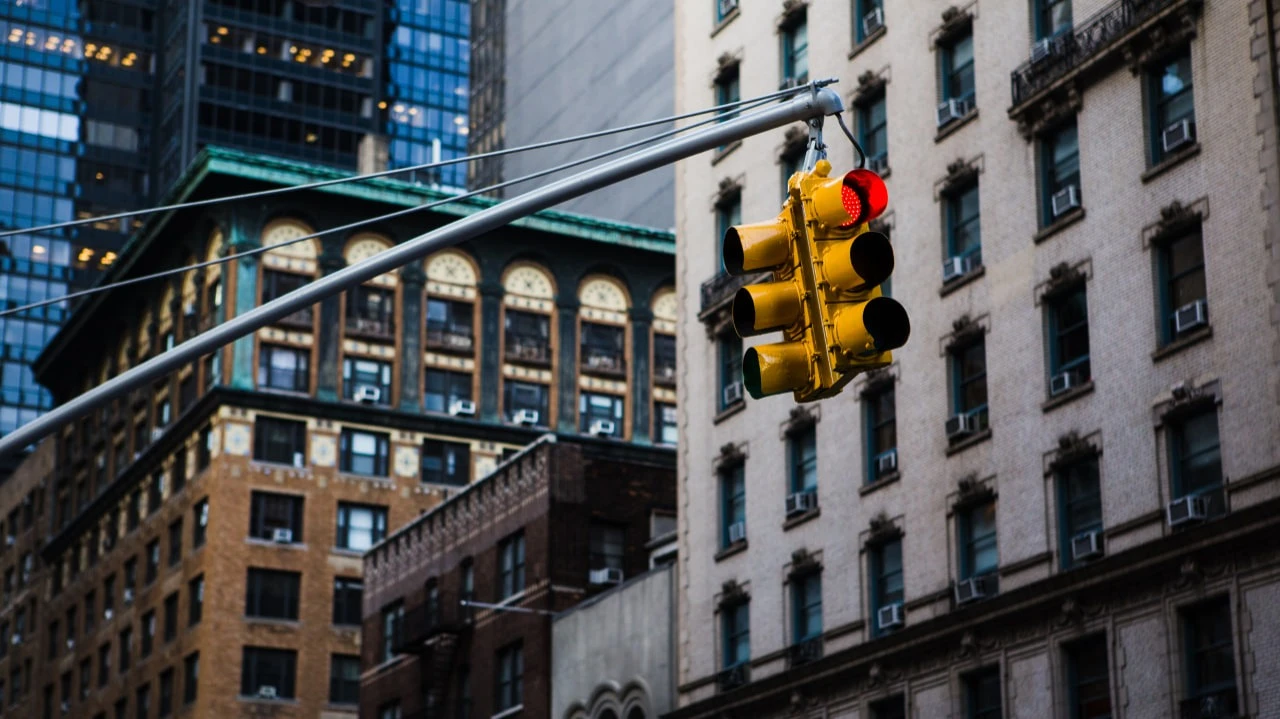 Динамику предстоящей сессии будет определять ситуация на Ближнем Востоке / Фото: David Dokakis / Shutterstock.com