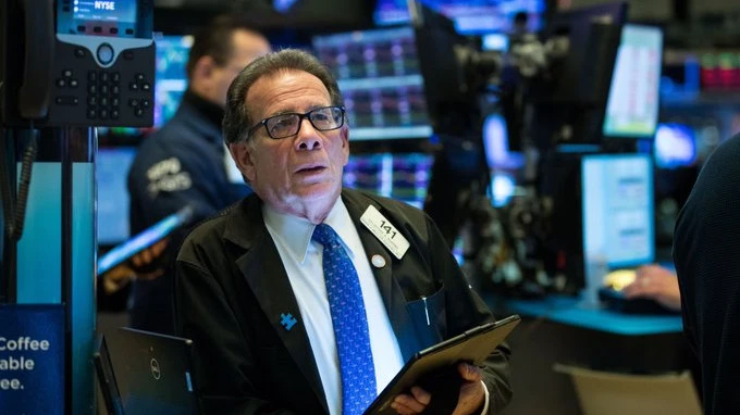 Индекс голубых фишек Dow Jones и технологический Nasdaq Composite вошли в зону коррекции на прошлой неделе / Фото: X / NYSE