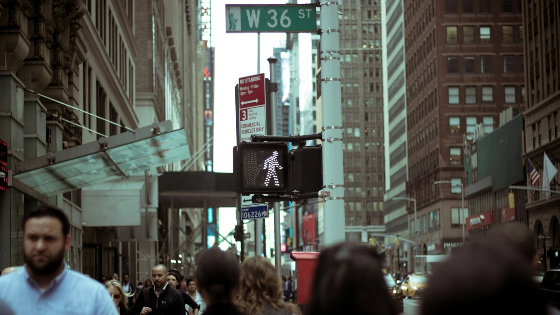 Stocks on exchanges in New York skyrocketed in trading on March 31 / Photo: Unsplash/Enrique Alarcon