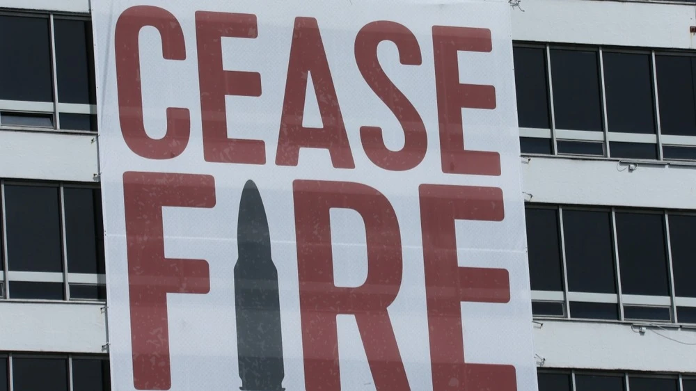 США и Иран обсуждают 45-дневное перемирие перед угрозой большой войны в Персидском заливе / Фото: Brendain Donnelly/Shutterstock.com