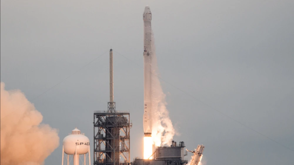 The success of the SpaceX IPO may hinge on a few test rocket launches / Photo: John Huntington / Shutterstock.com