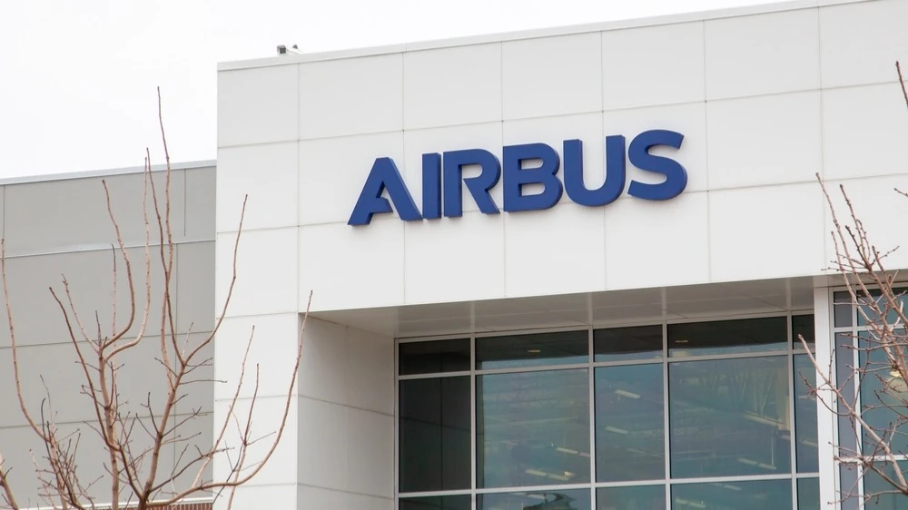 Дорогая нефть может поддержать спрос на новые лайнеры, говорят в Airbus / Фото: JHVEPhoto / Shutterstock