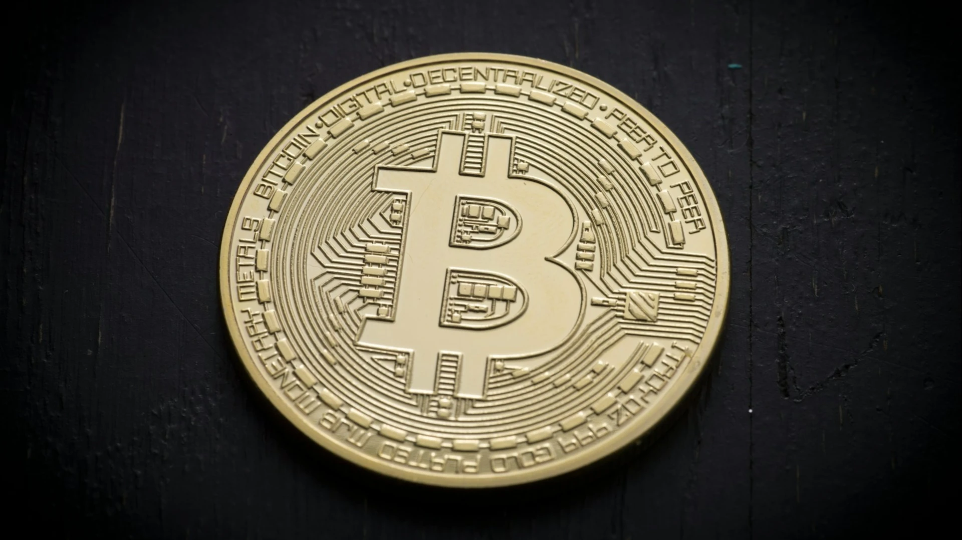 Истинная личность создателя биткоина Сатоши Накамото — одна из давних загадок / Фото: Thought Catalog / unsplash