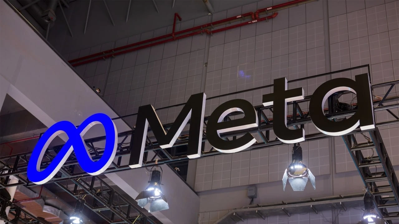 According to JPMorgan, Metas new AI model should build investors confidence / Photo: Shutterstock.com / Testing