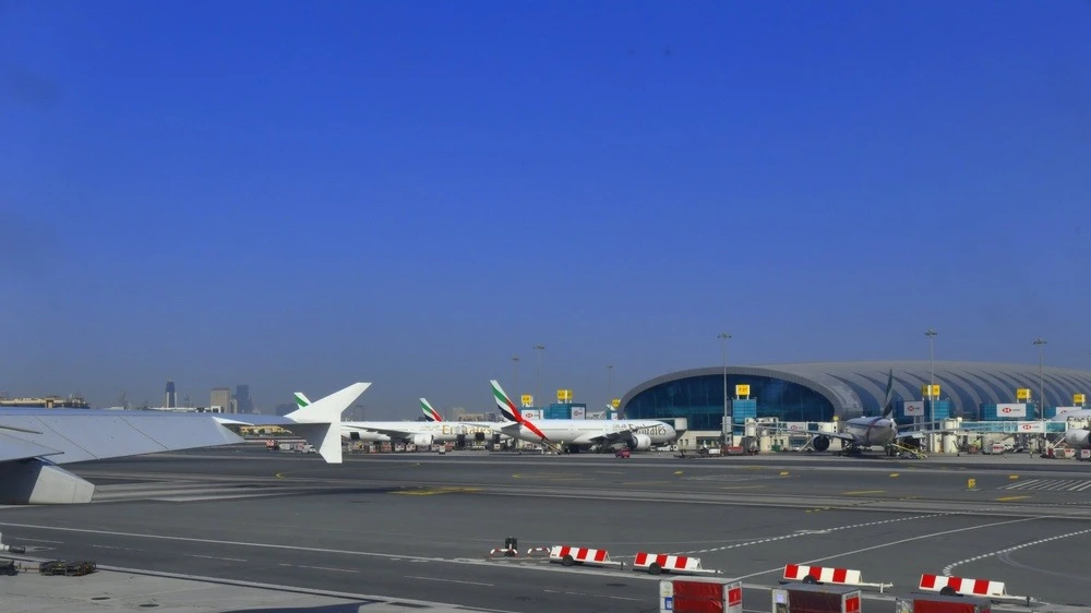 Дубай ограничил иностранным авиакомпаниям число рейсов до одного в день / Фото: i viewfinder / Shutterstock.com