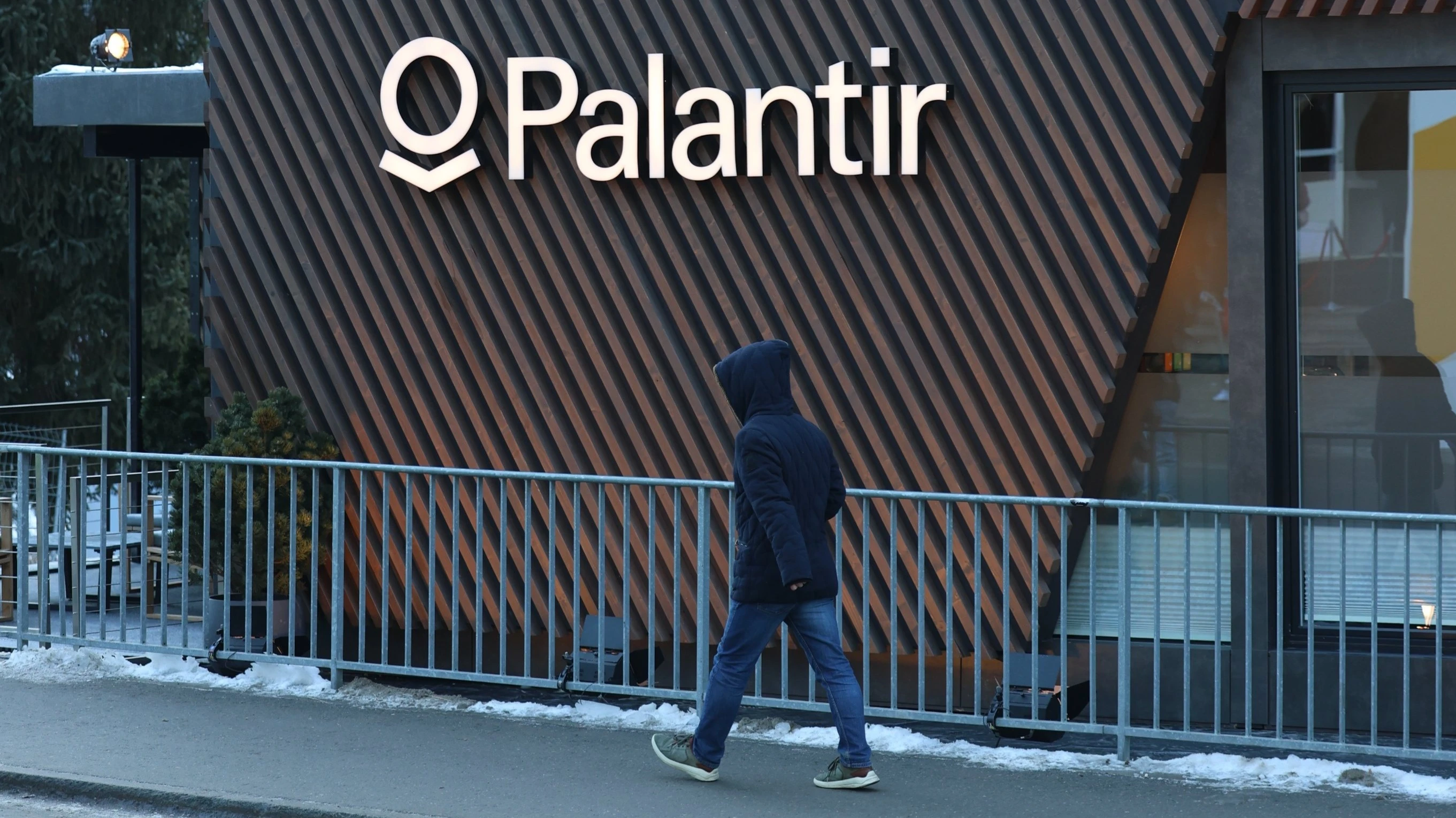 Трамп поддержал Palantir после критики Майкла Бьюрри / Фото: X/PalantirTech