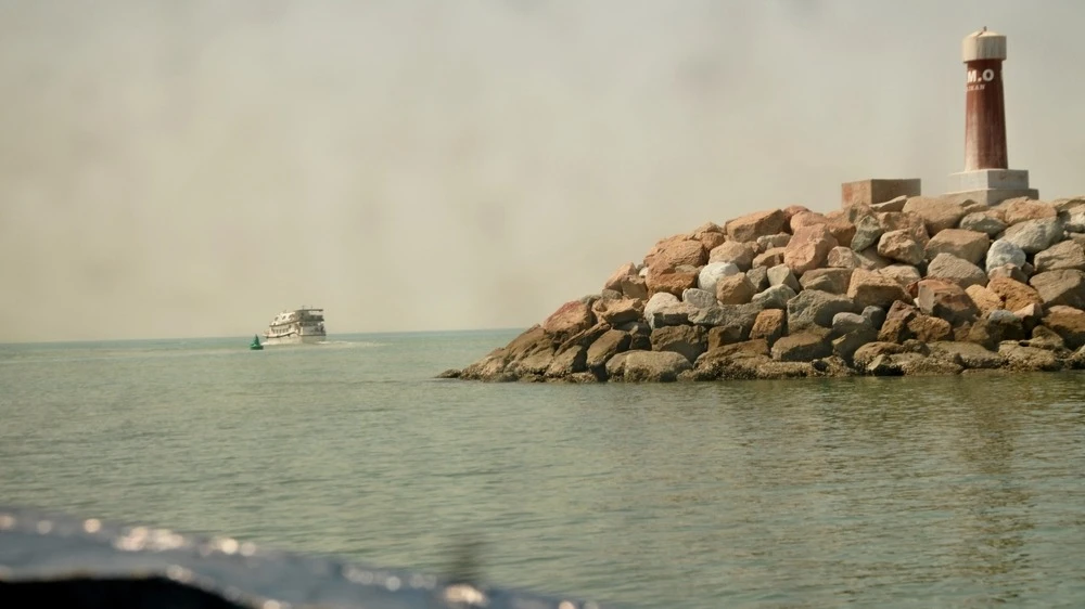 The Strait of Hormuz, through which 20% of the worlds oil transit passed in peacetime, is now under the threat of a double blockade - not only by Iran, but also by the United States / Photo: Andrzej Lisowski Travel/Shutterstock.com