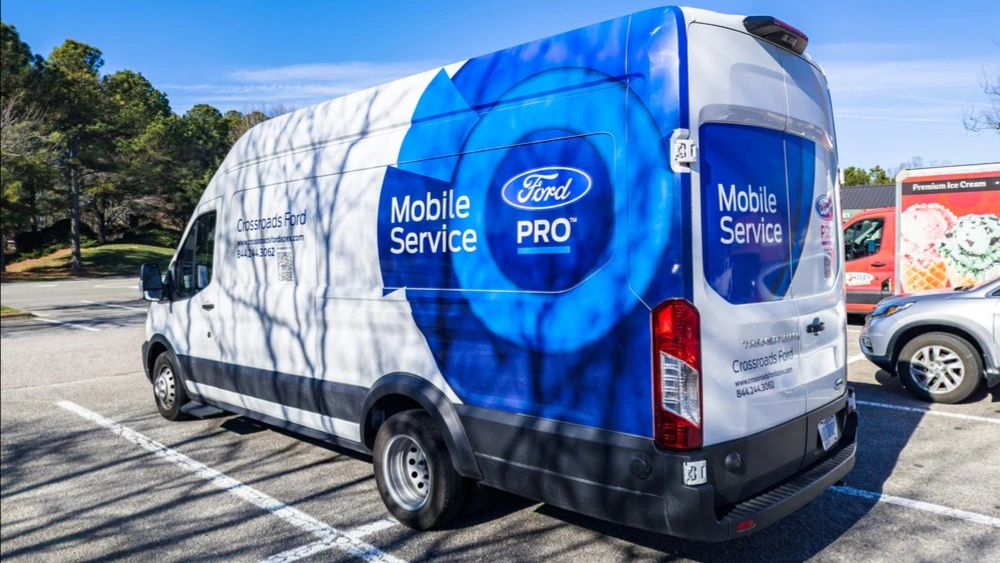 Акции GM и Ford с начала года отстали от рынка на несколько процентов / Фото: PJ McDonnell / Shutterstock.com