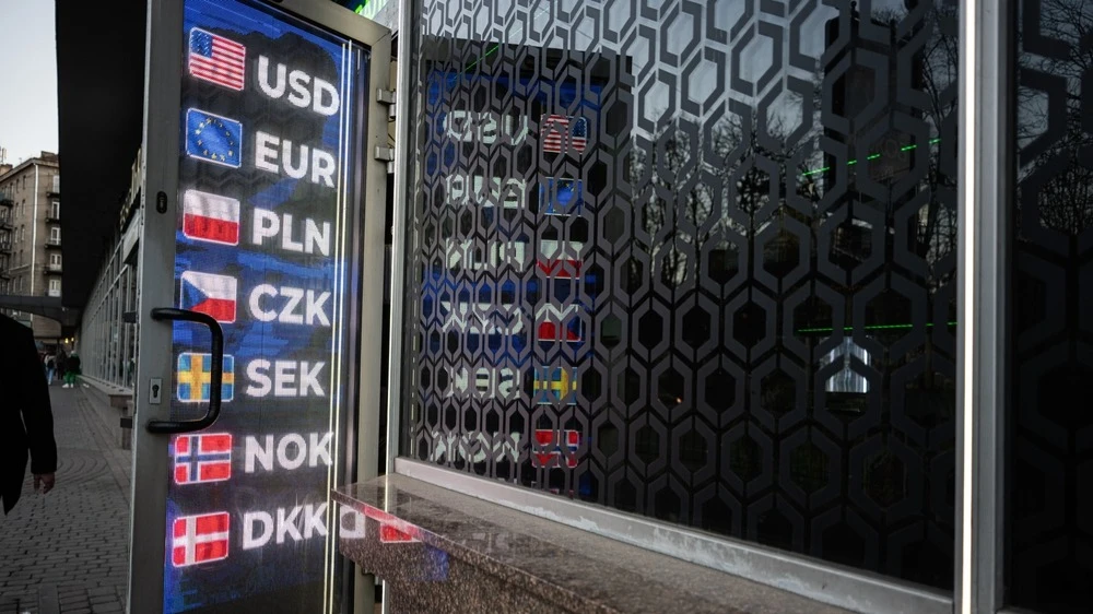 The US dollar has squandered almost all of the gains made since the start of the war in the Middle East over the past week / Photo: AS photo family / Shutterstock.com