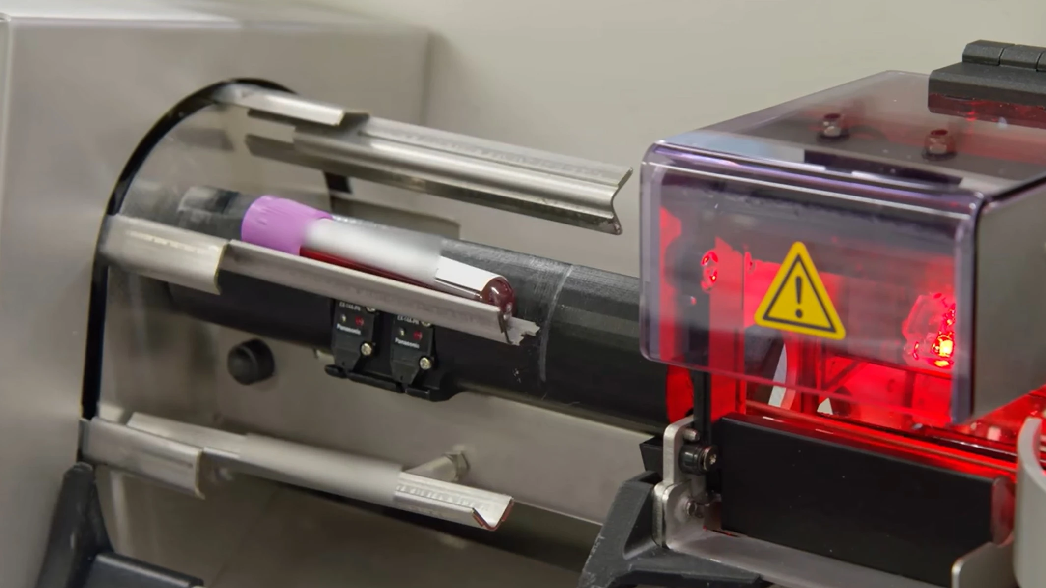 A weaker respiratory season, with a 30% drop in U.S. flu visits, and slower China sales impacted QuidelOrtho’s 1Q revenue / Photo: LikedIn / QuidelOrtho screenshot