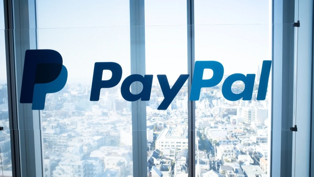 Mizuho analyst explained the threat of X Money to PayPal / Photo: Hiroshi-Mori-Stock / Shutterstock