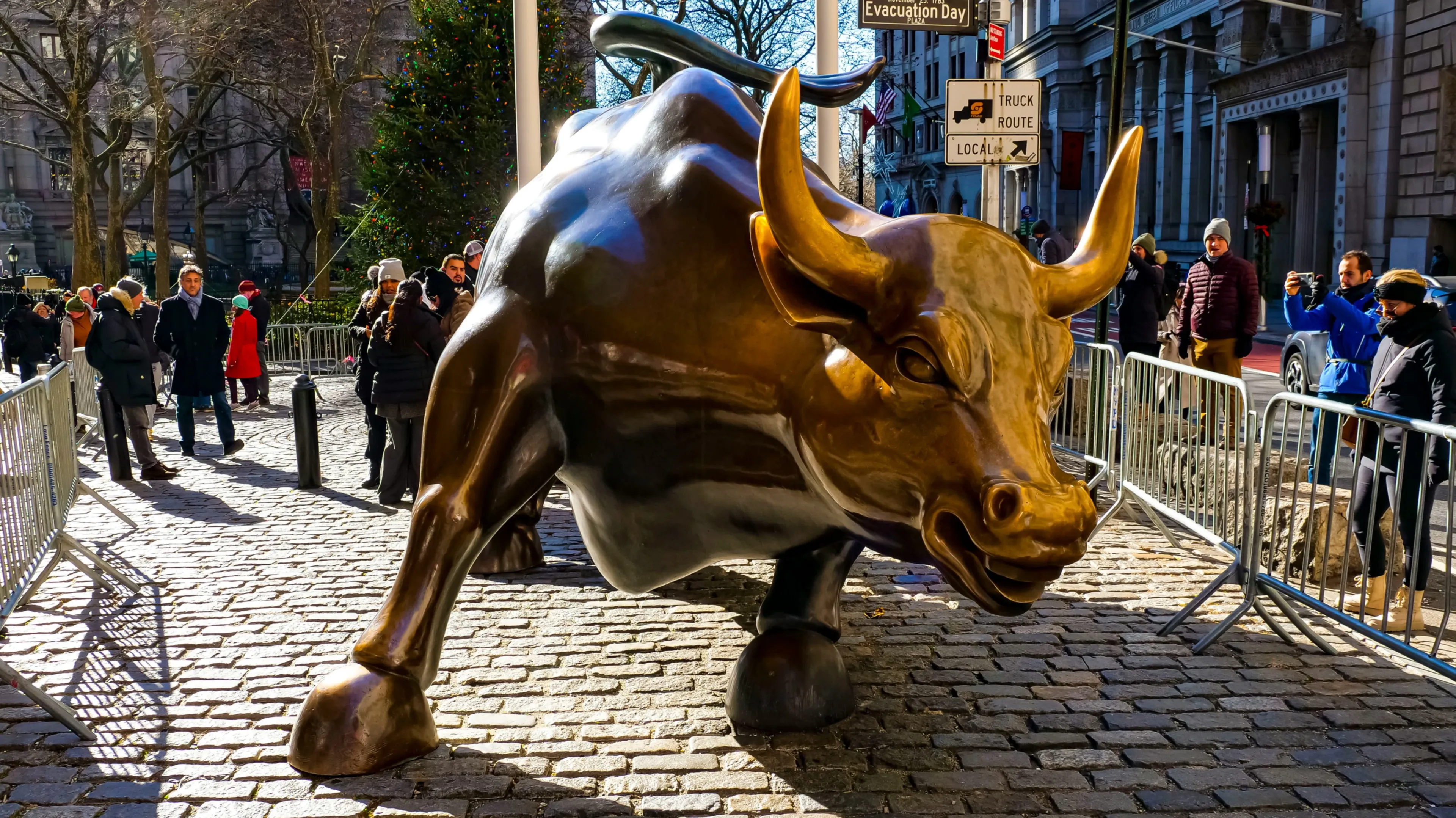 Аналитики повышают прогнозы про прибыли на акцию компаний из S&P 500 на 2026 и 2027 годы. Фото: fabio Spano / Unsplash.com