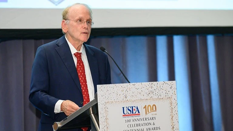 Книга Дэниела Ергина «Добыча: Всемирная история борьбы за нефть, деньги и власть» в 1992 году была отмечена Пулитцеровской премией / Фото: X / DanielYergin