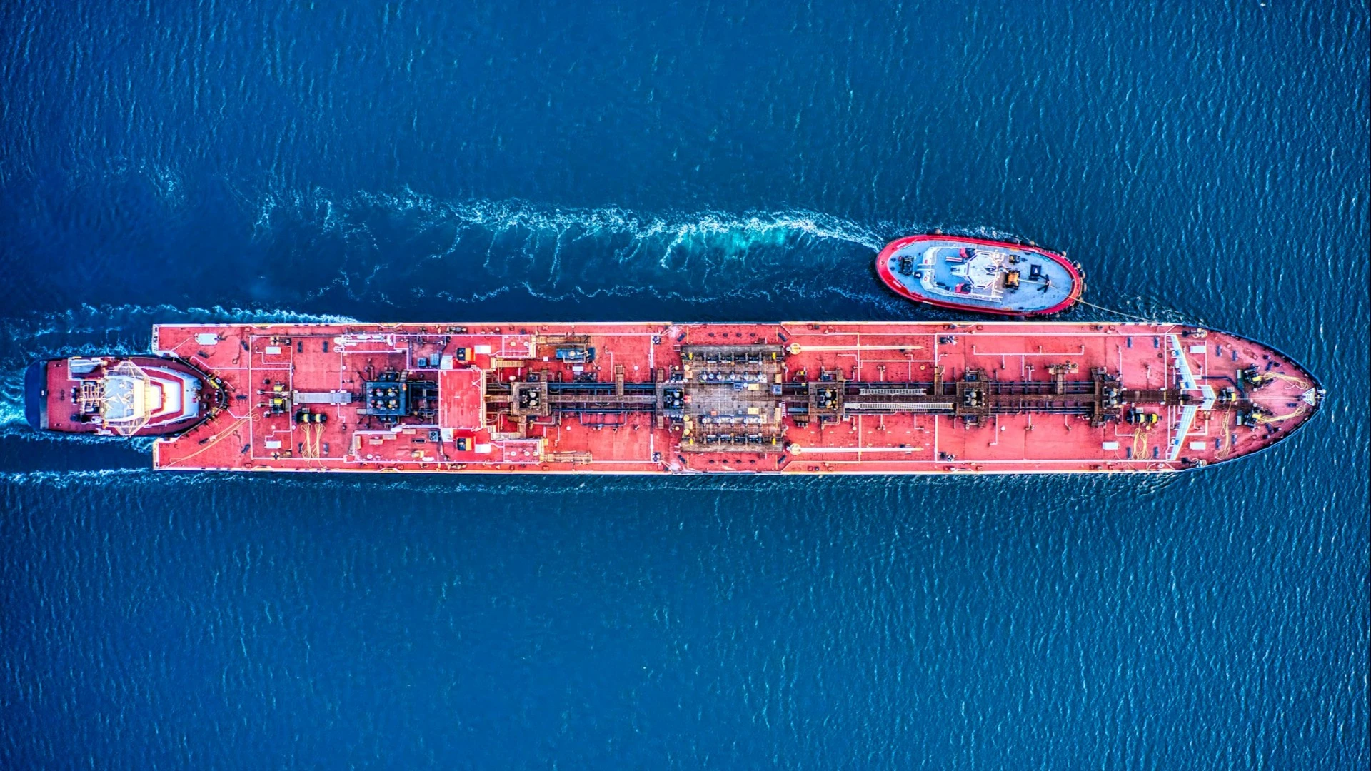 Нефть Brent на фоне нестабильности в Ормузском проливе подскакивала 23 апреля до $106 за баррель / Фото: Venti Views / unsplash