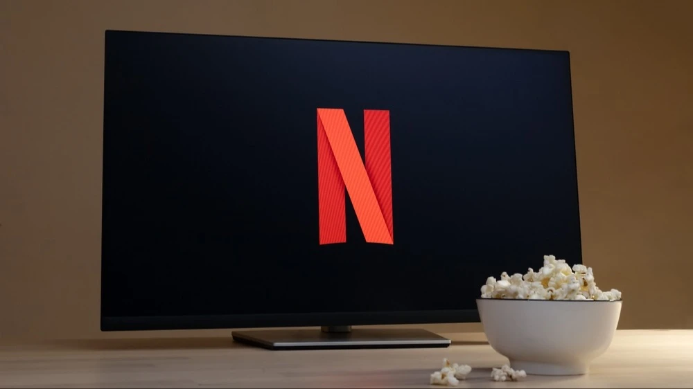 Netflix will buy back $25 billion worth of shares amid their fall / Photo: eafaru / Shutterstock