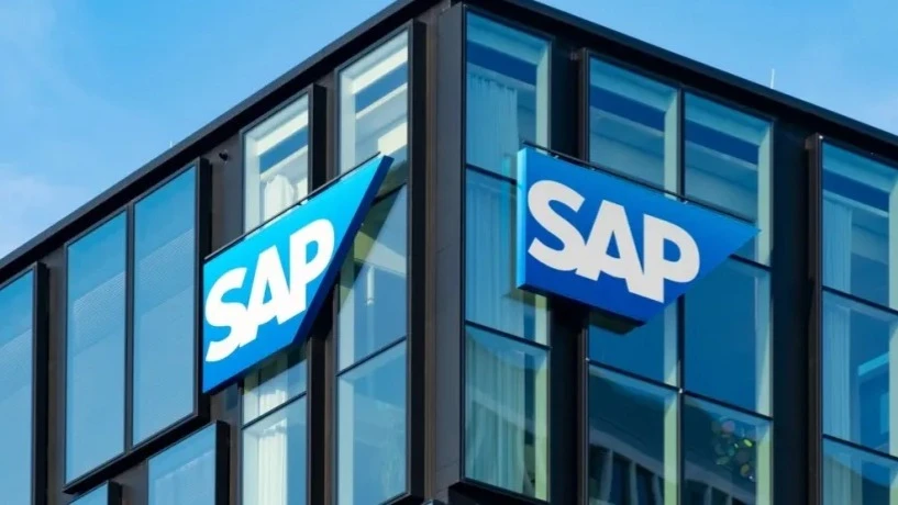 SAP в 2025 году была самой дорогой компанией Европы, а сейчас не входит даже в топ-10 / Фото: Kittyfly/Shutterstock.com