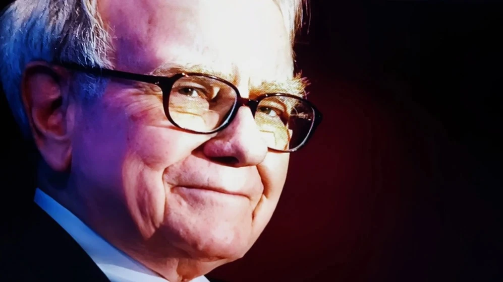 Warren Buffetts indicator indicates that the market is now too expensive to buy / Photo: FotoField/Shutterstock.com