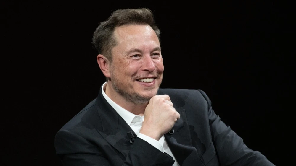 The billionaire has effectively secured a veto over any attempt to remove him / Photo: Frederic Legrand - COMEO / Shutterstock.com