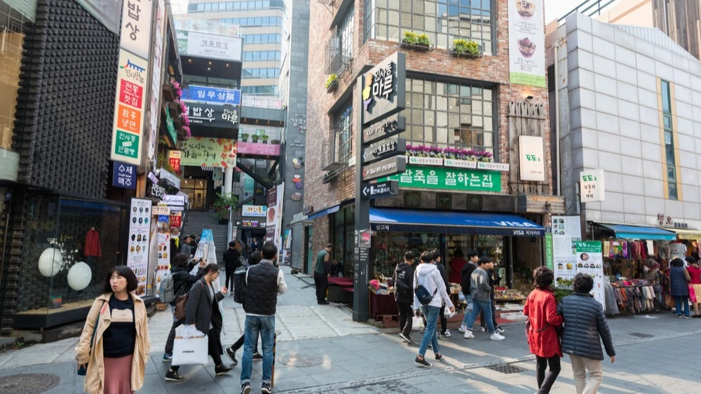 South Korean market soars 31% in a month / Photo: 2p2play / Shutterstock.com