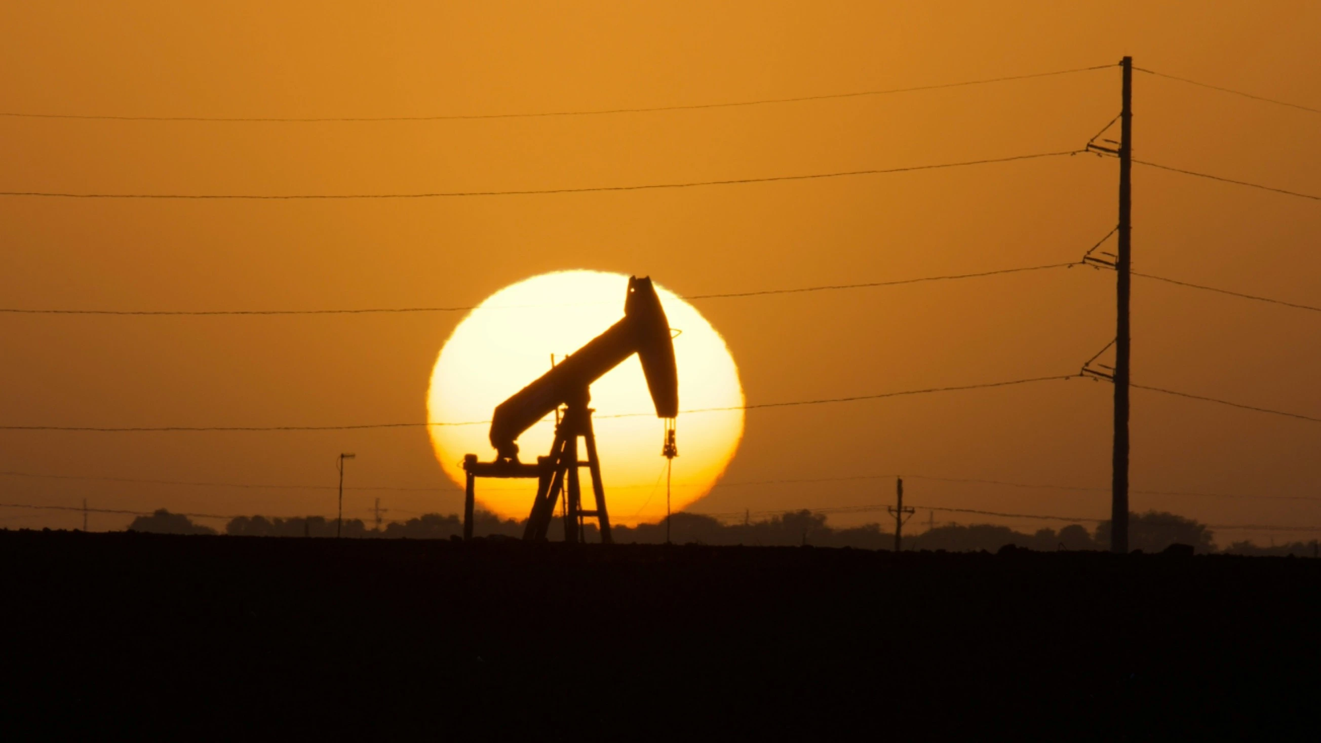 The collapse of OPEC or a significant weakening of the organizations role in the oil market is most beneficial to oil importers and the US as a political player / Photo: Duncan Sanchez / Unsplash.com