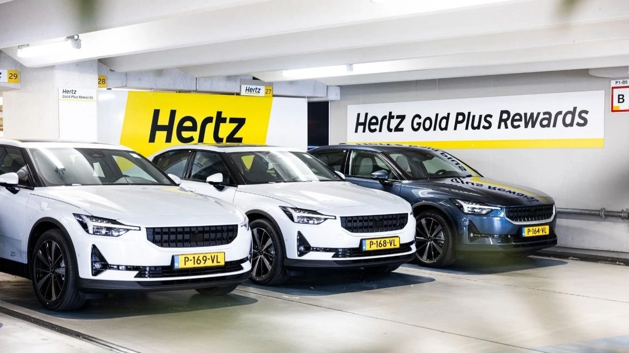 Hertz shares soar amid Uber agreement / Photo: Facebook / Hertz