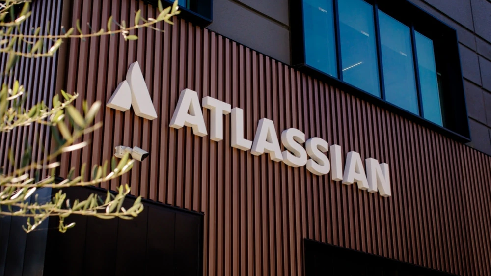 Atlassian reported revenue and profit growth above analysts expectations / Photo: bluestork / Shutterstock.com