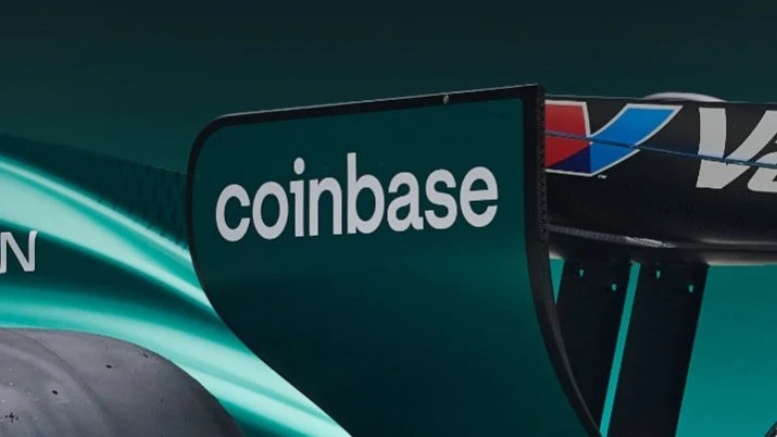 Coinbase сообщила о планах уволить 700 сотрудников, объясняя это развитием ИИ-технологий / Фото: X/Coinbase