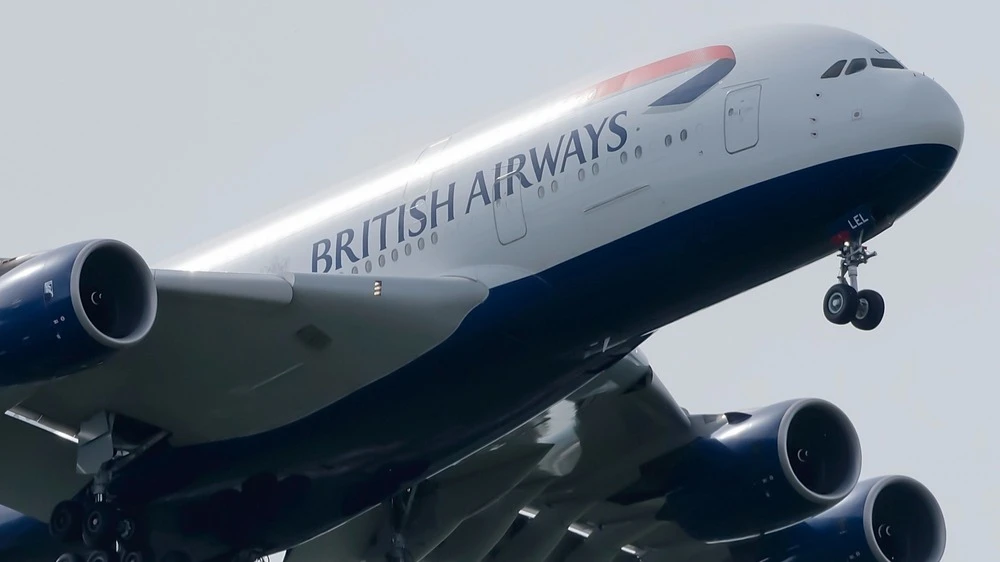 British Airways business class passengers will face higher ticket prices / Photo: Vytautas Kielaitis / Shutterstock