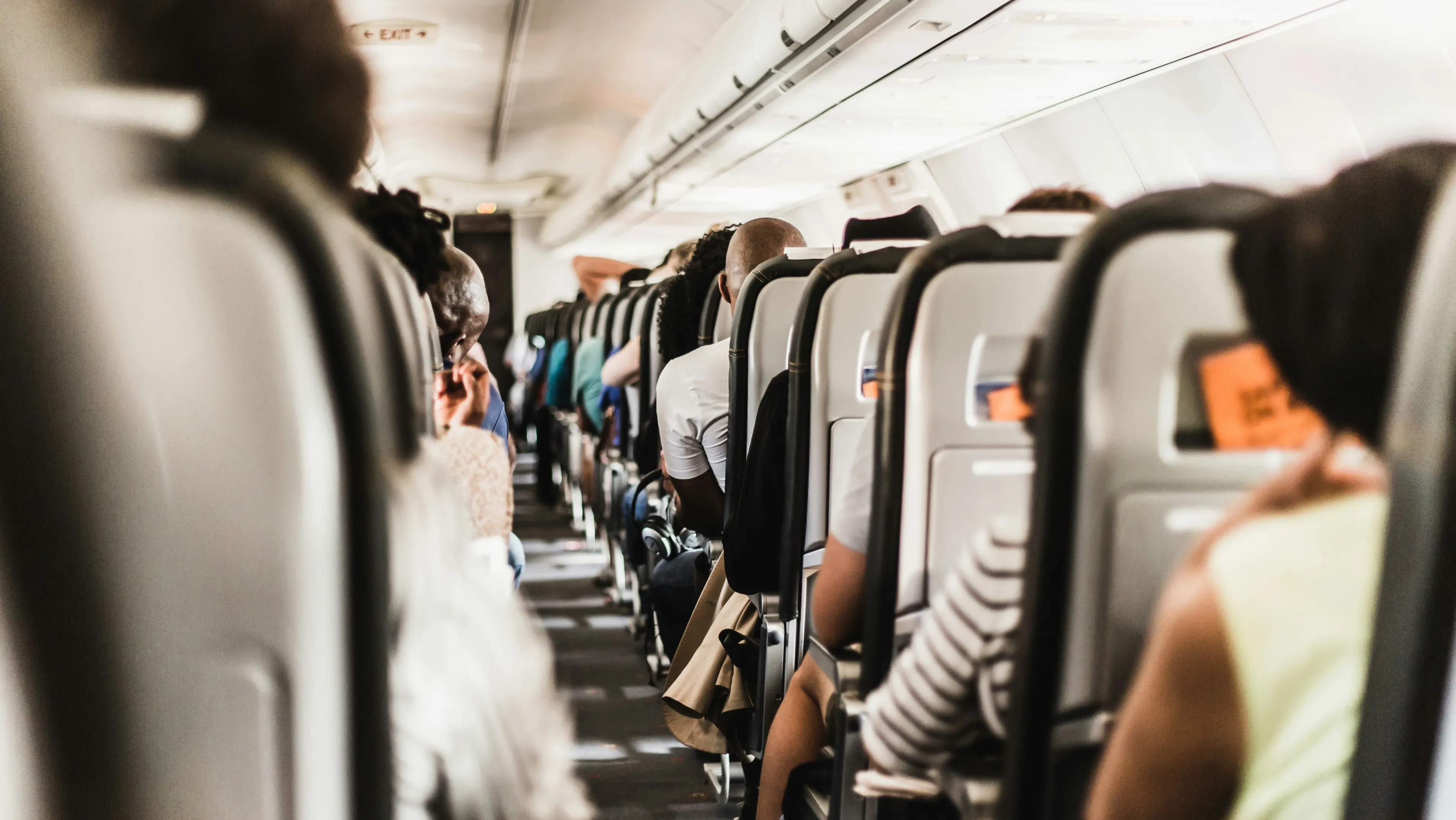 Airlines around the world are reducing the number of flights. The reason is the shortage of fuel and rising fuel prices. Photo: Gerrie van der Walt / Unsplash.com