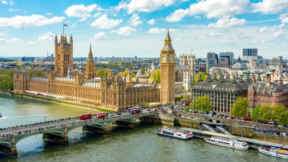 Доходность долгосрочных гособлигаций Великобритании поднялась 12 мая до максимума в этом веке. Фото: Mistervlad/Shutterstock