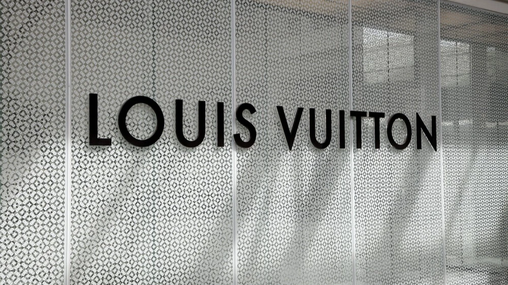 Barclays sees LVMHs growth potential of almost 33% / Photo: Osugi / Shutterstock
