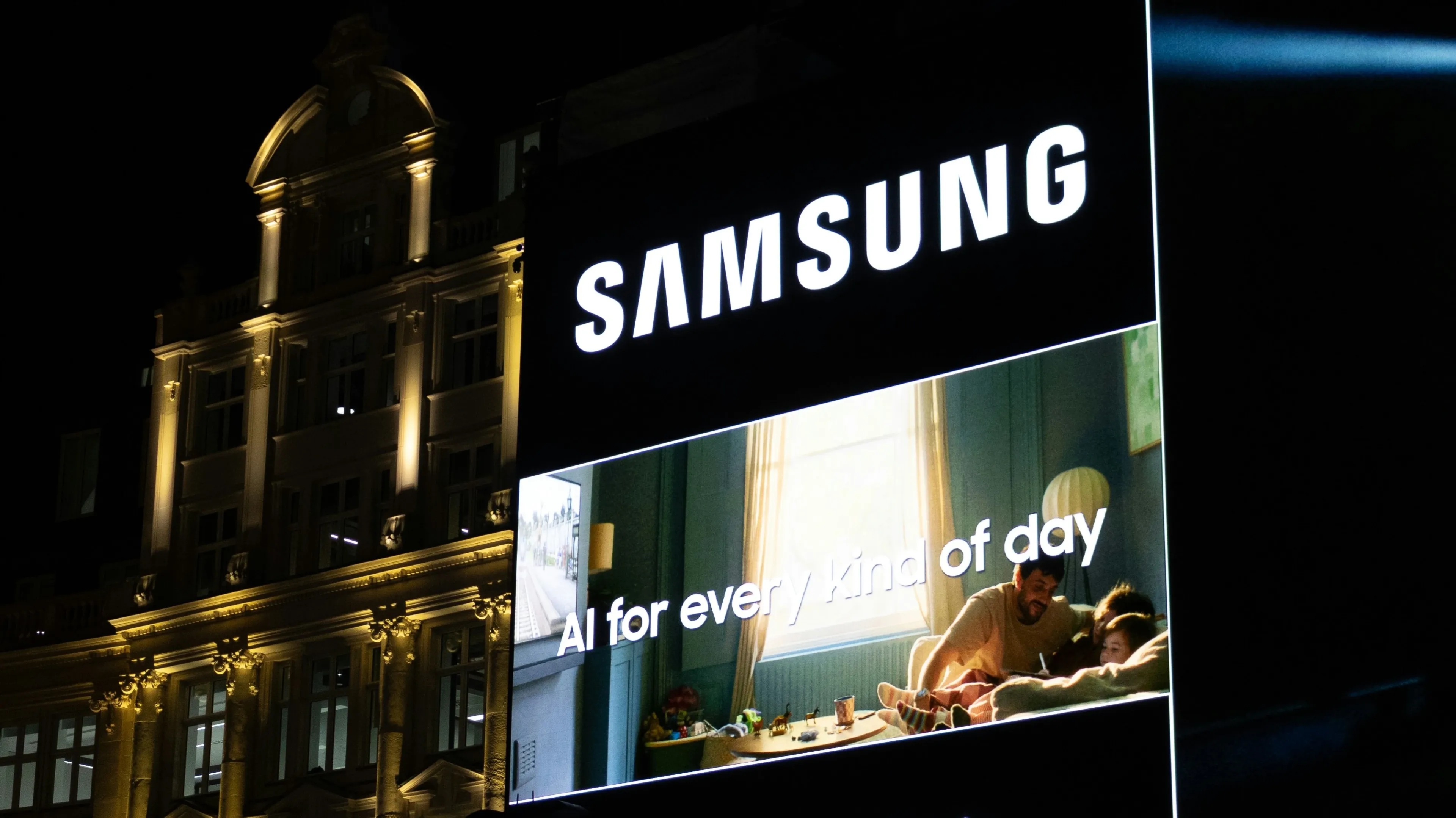 Подразделение полупроводников останется основным драйвером прибыли Samsung в ближайшие годы / Фото: Unsplash/Tanya Barrow
