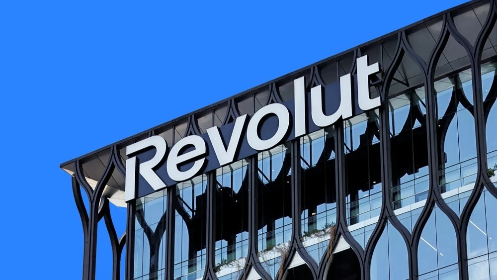 Revolut рассматривает запуск подразделения private banking в Великобритании и Европе / Фото: Below the Sky / Shutterstock