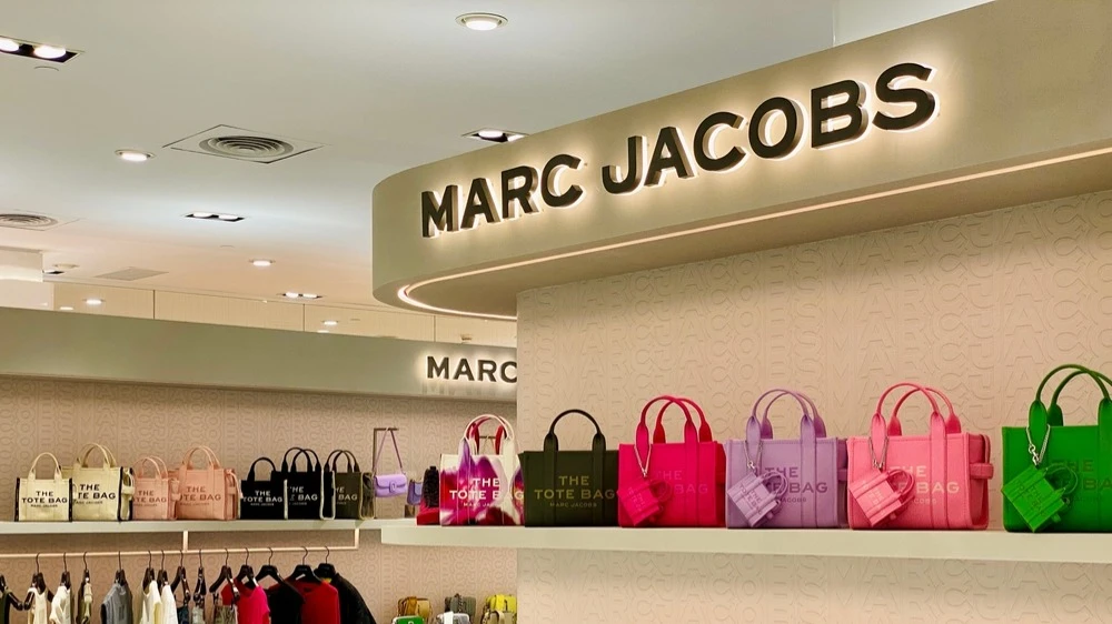 LVMH продаст Marc Jacobs и сосредоточится на более дорогих брендах / Фото: Gina Hsu / Shutterstock