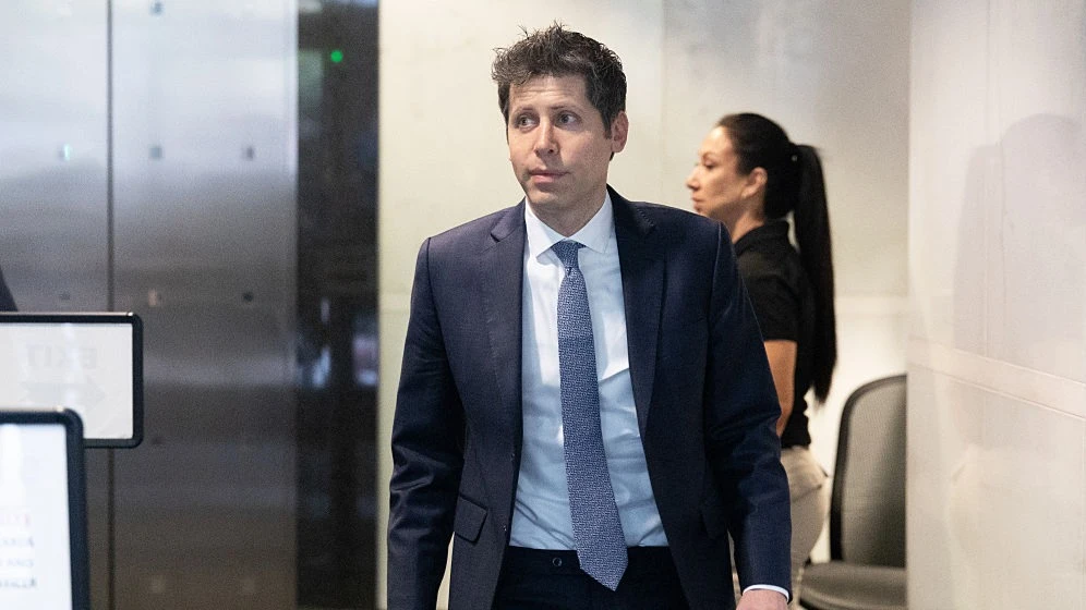 OpenAI CEO Sam Altman in court over Elon Musks lawsuit / Photo by Benjamin Fanjoy/Getty Images