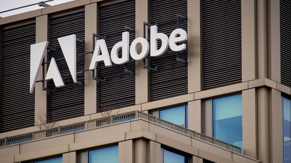 Майкл Бьюри купил акции Adobe, потерявшие с начала года 27% на фоне «софт-апокалипсиса» / Фото: LCV / Shutterstock.com