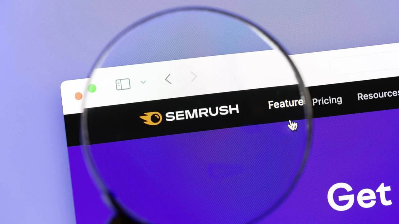 Покупка Adobe платформы Semrush по цене оказалась выгодной для акционеров последней. Фото: IB Photography / Shutterstock.com
