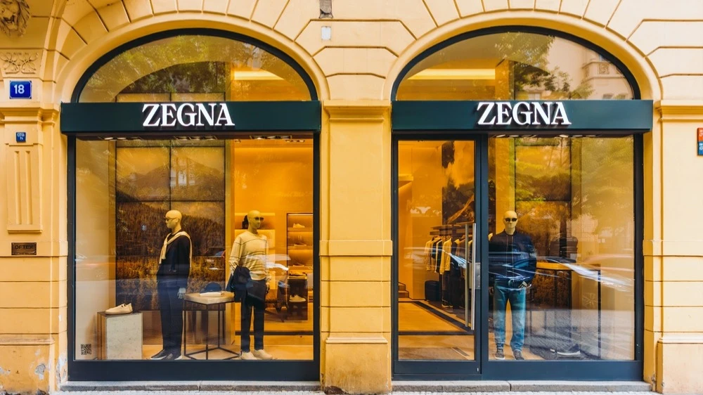 Акции итальянского люксового бренда Zegna имеют потенциал роста, несмотря на снижение спроса в секторе — TD Cowen / Фото: M-Production / Shutterstock.com