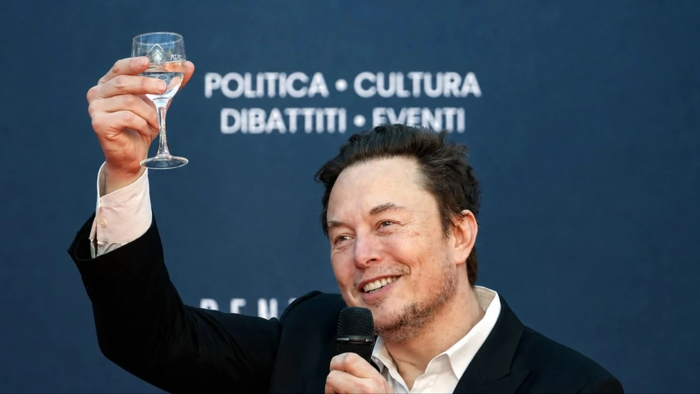IPO SpaceX увеличит состояние Илона Маска до $1,1 трлн, подсчитал Bloomberg / Фото: Alessia Pierdomenico/Shutterstock.com