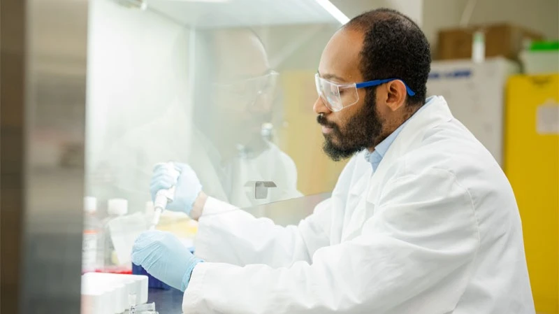 Shares of Ebola vaccine developer GeoVax soar amid WHO declared emergency / Photo: GeoVax